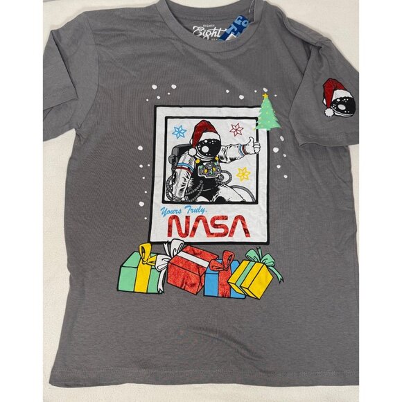 Eighty Eight Brand 14 16 NASA Christmas Astronaut Santa T-Shirt Tee Holiday NWT - Picture 7 of 14